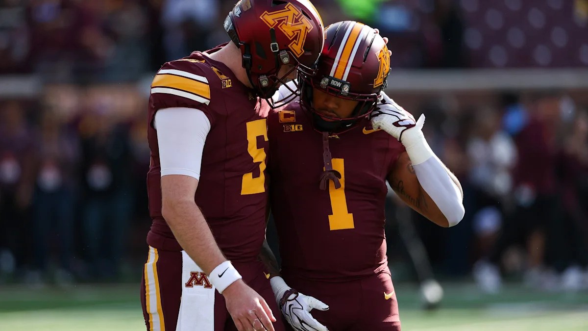 No. 15 Iowa Hawkeyes Fall 13-10 to Minnesota in Turnover-Filled Loss