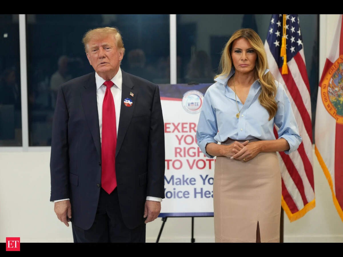 Trump Votes Early in Florida as Midterm Blitz Reaches Iowa