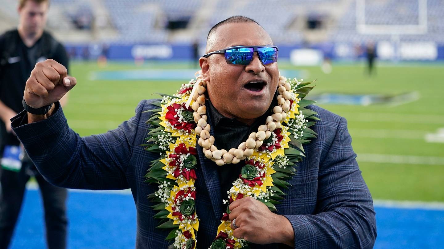 Tim Lester Revival Leads College Football's Hot Seat Turnarounds